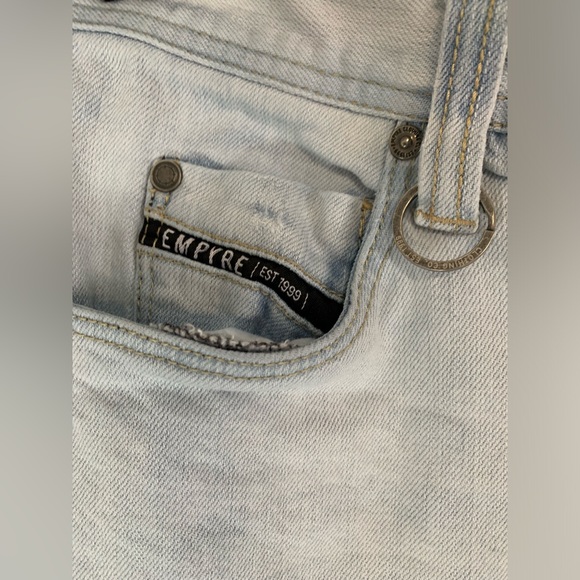 EMPYRE Skeletor//Skinny Jeans. Distressed knees. Men’s size 30. Like New! - Picture 4 of 9